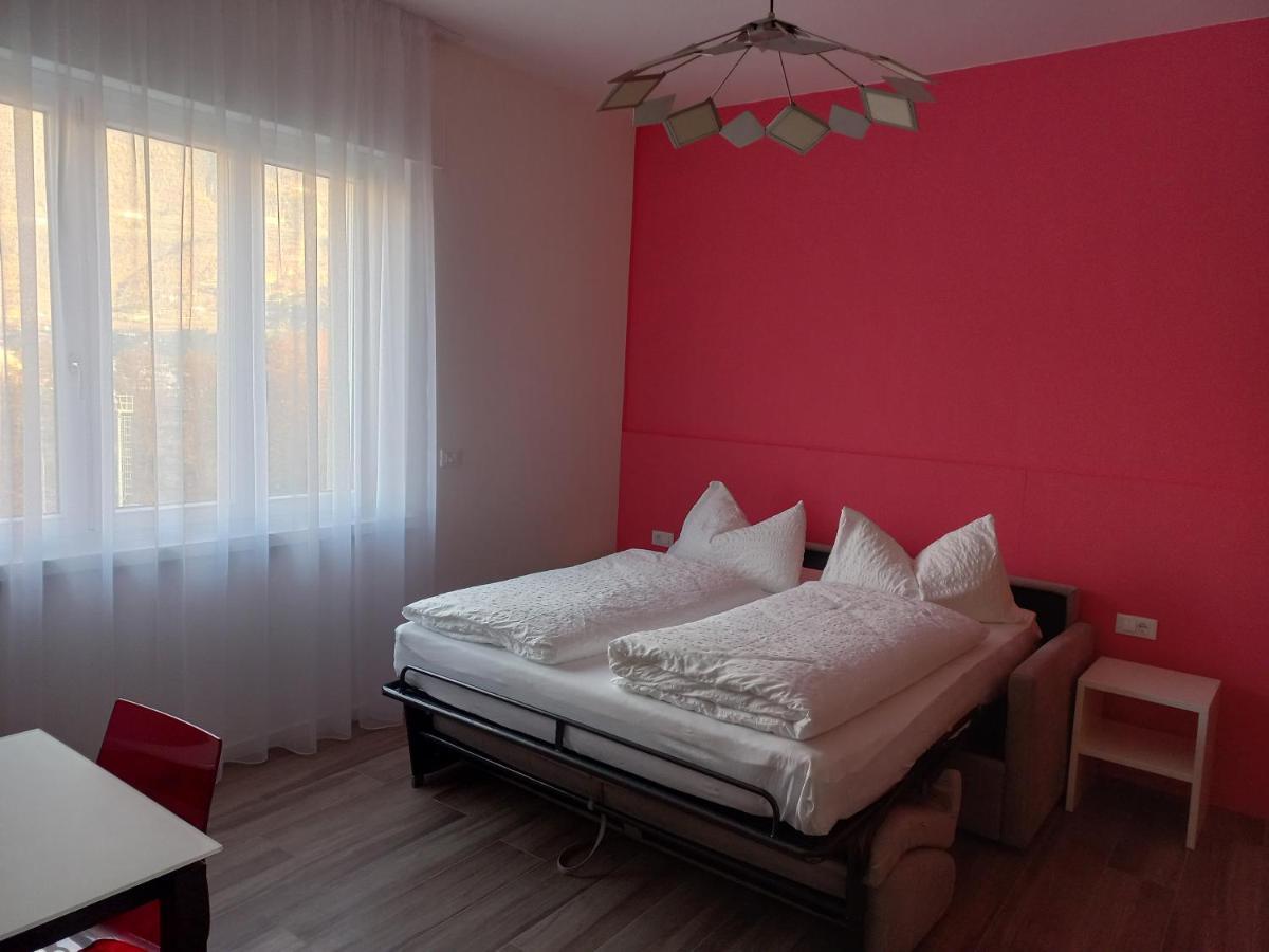 Studio-Appartment - Hotel Lux ميرانو المظهر الخارجي الصورة