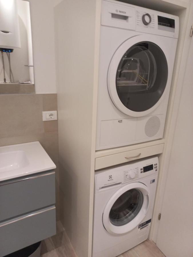 Studio-Appartment - Hotel Lux ميرانو المظهر الخارجي الصورة